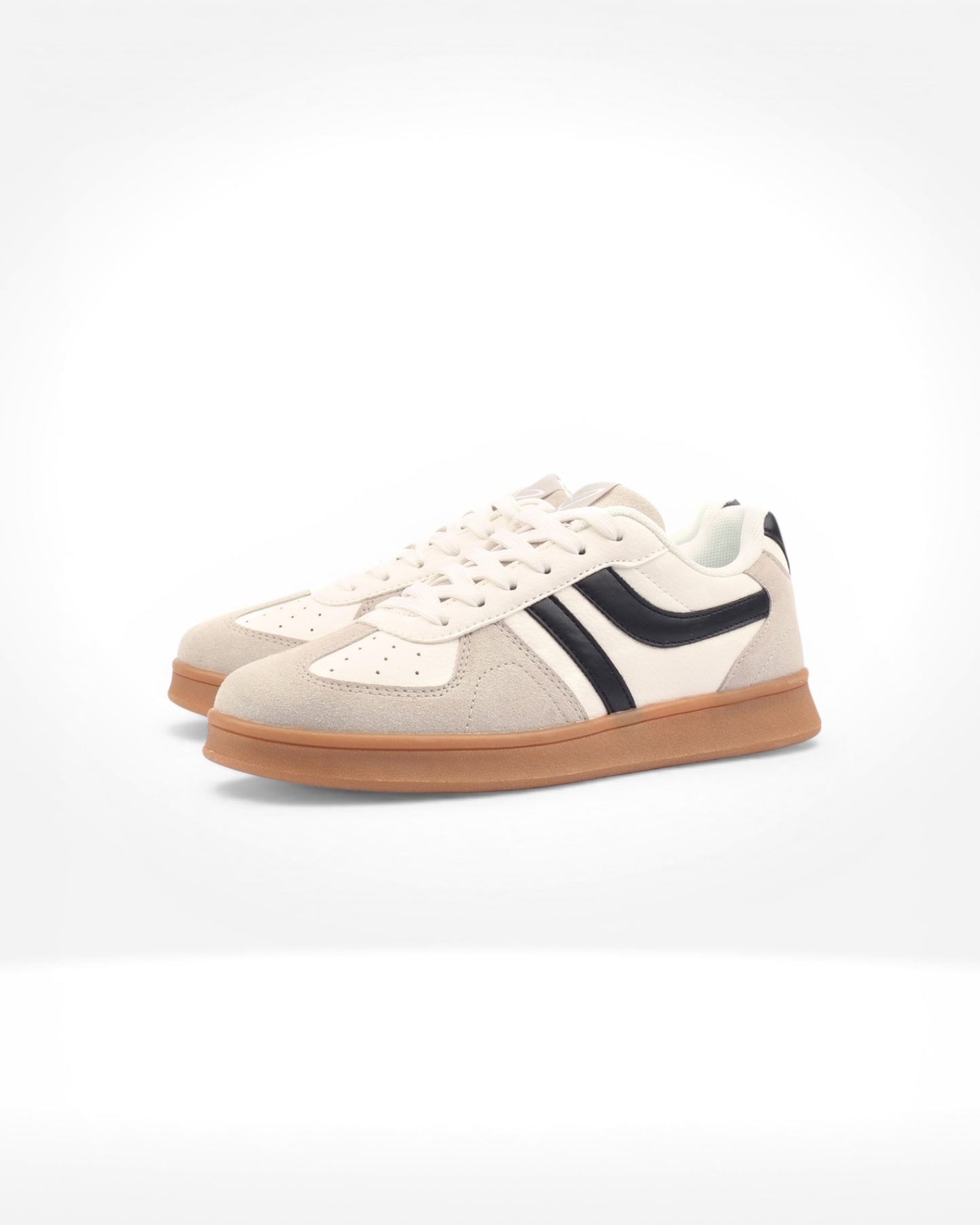 Melody White Trainer