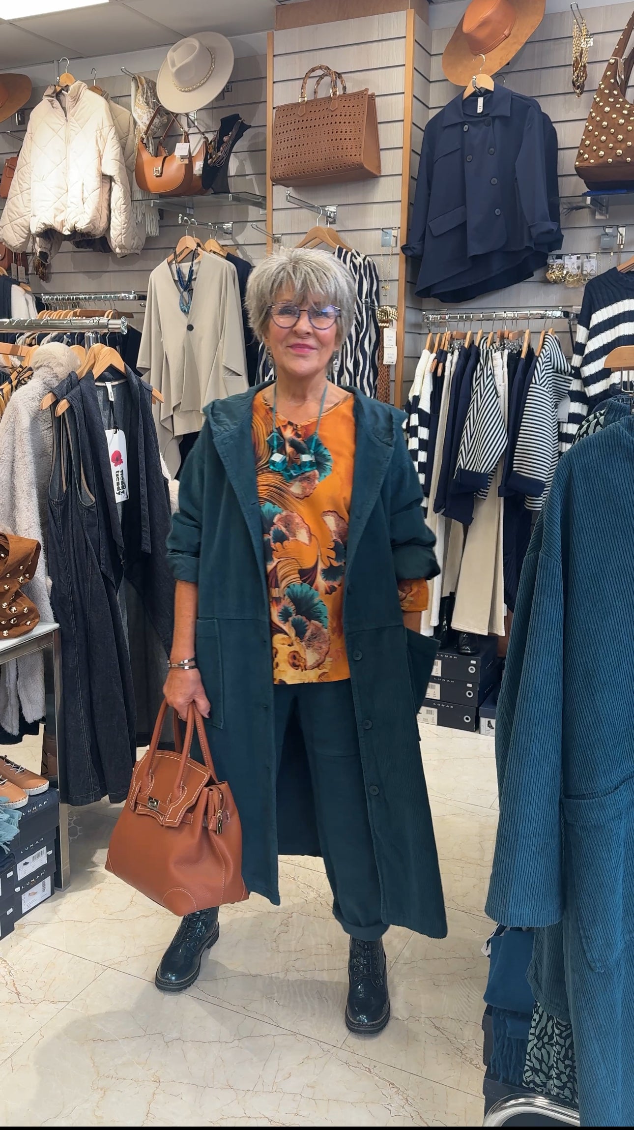 ✨”Bold colours, Bold confidence”