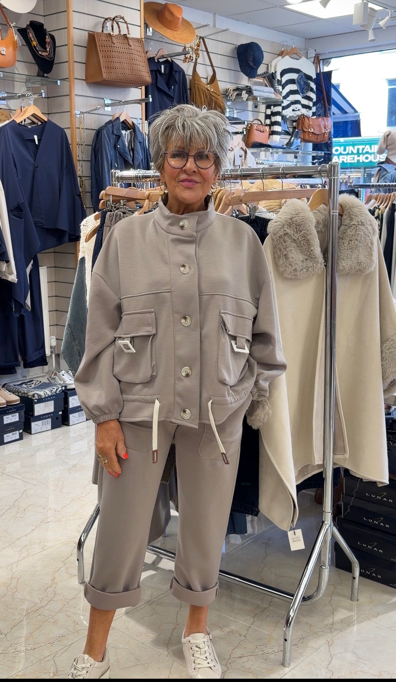 Comfort with a Polished Edge 🤍