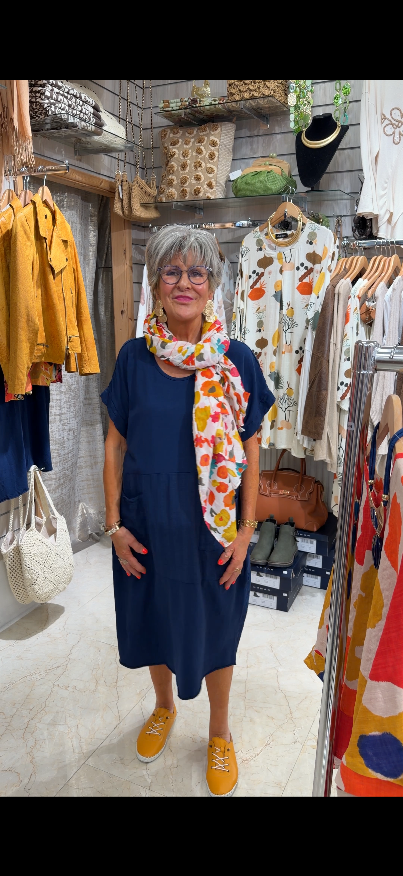 Relaxed Pocket Midi Dress