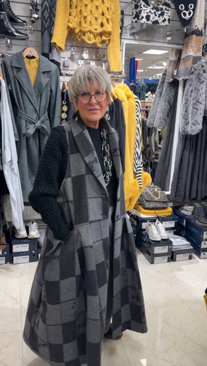 Italian Wool Checkered Sleeveless Coat