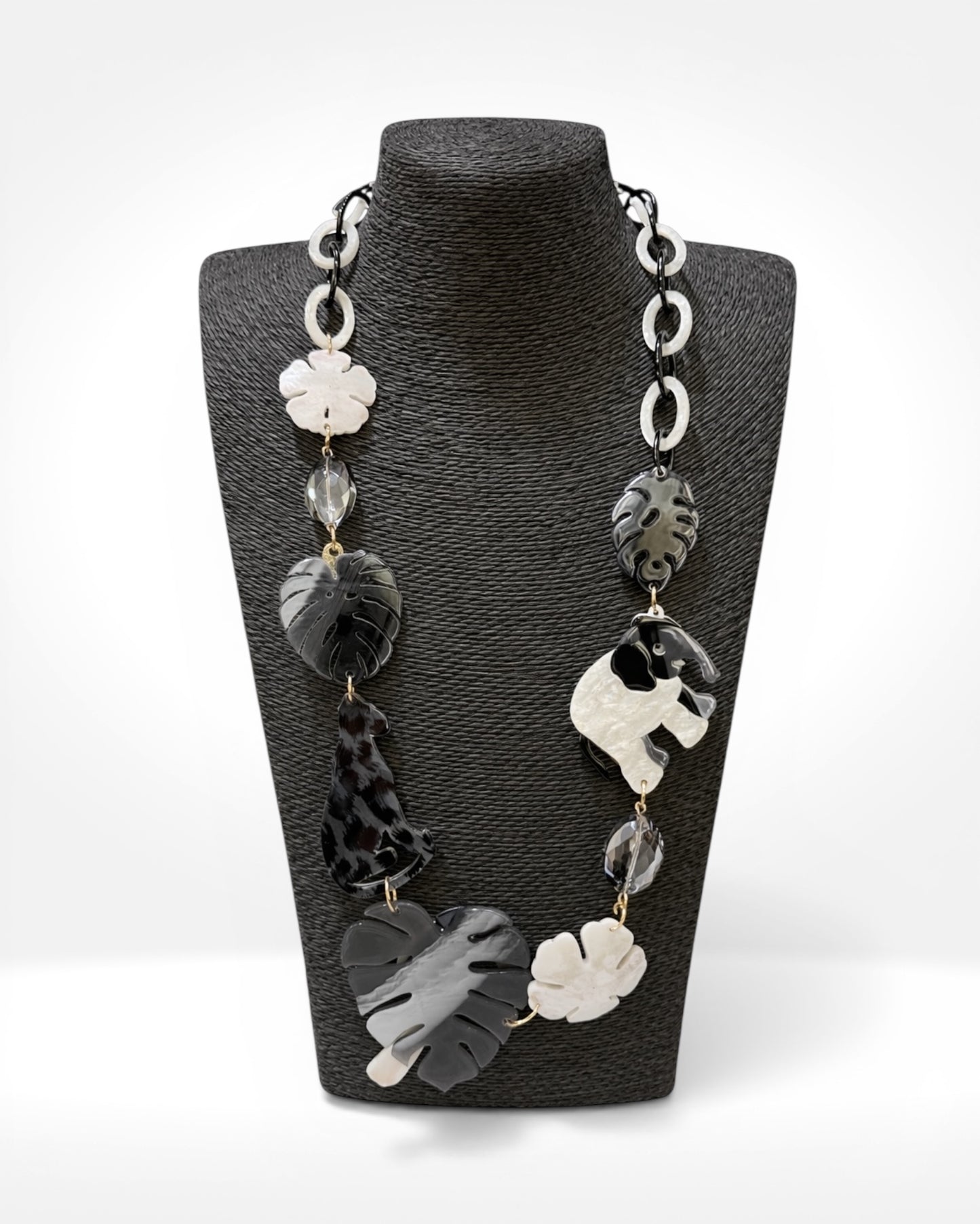 Collier Breloque Éléphant et Feuille