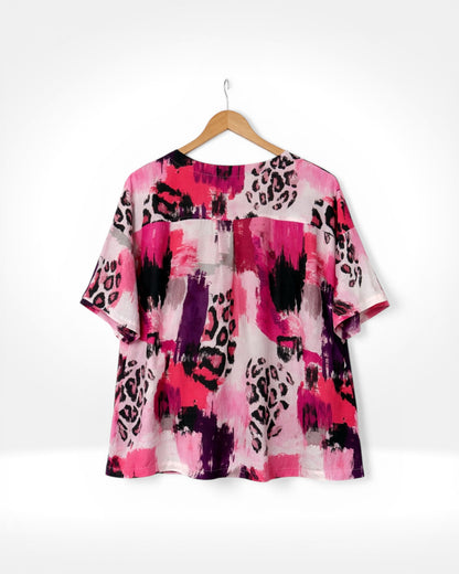 Leopard Brushstroke Pocket Swing Top (Bella Blue)