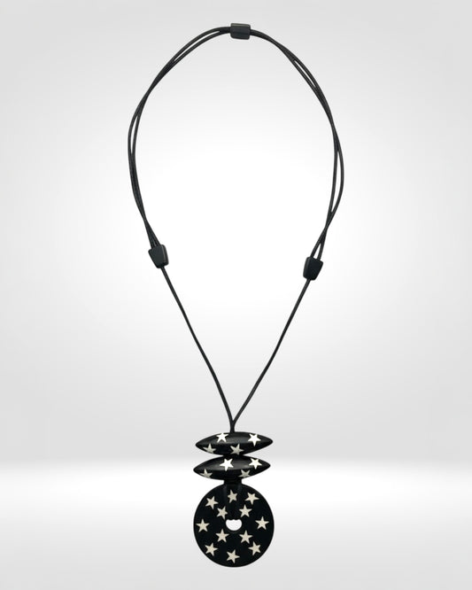 Star Motif Pendant Necklace